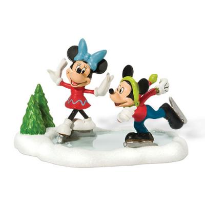Dept 56 Disney Mickey  Minnie Go Skating