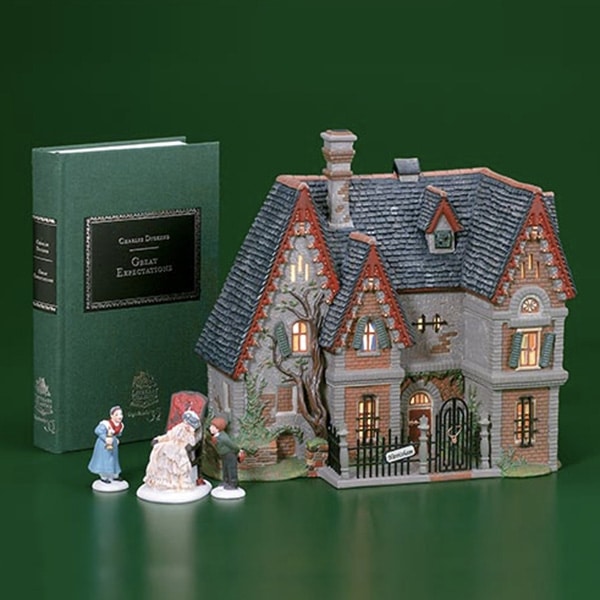 Great Expectations Manor Pre loved Dickens Village
