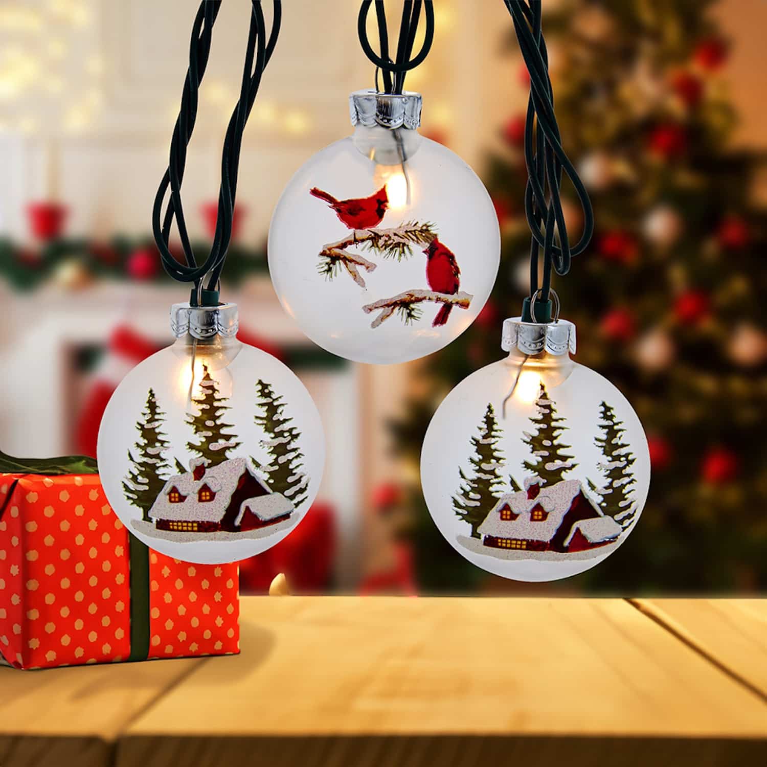 Cardinal and Cabin Light Set Glam