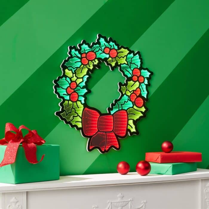 Holly Wreath Infinity Lit Decor Glam
