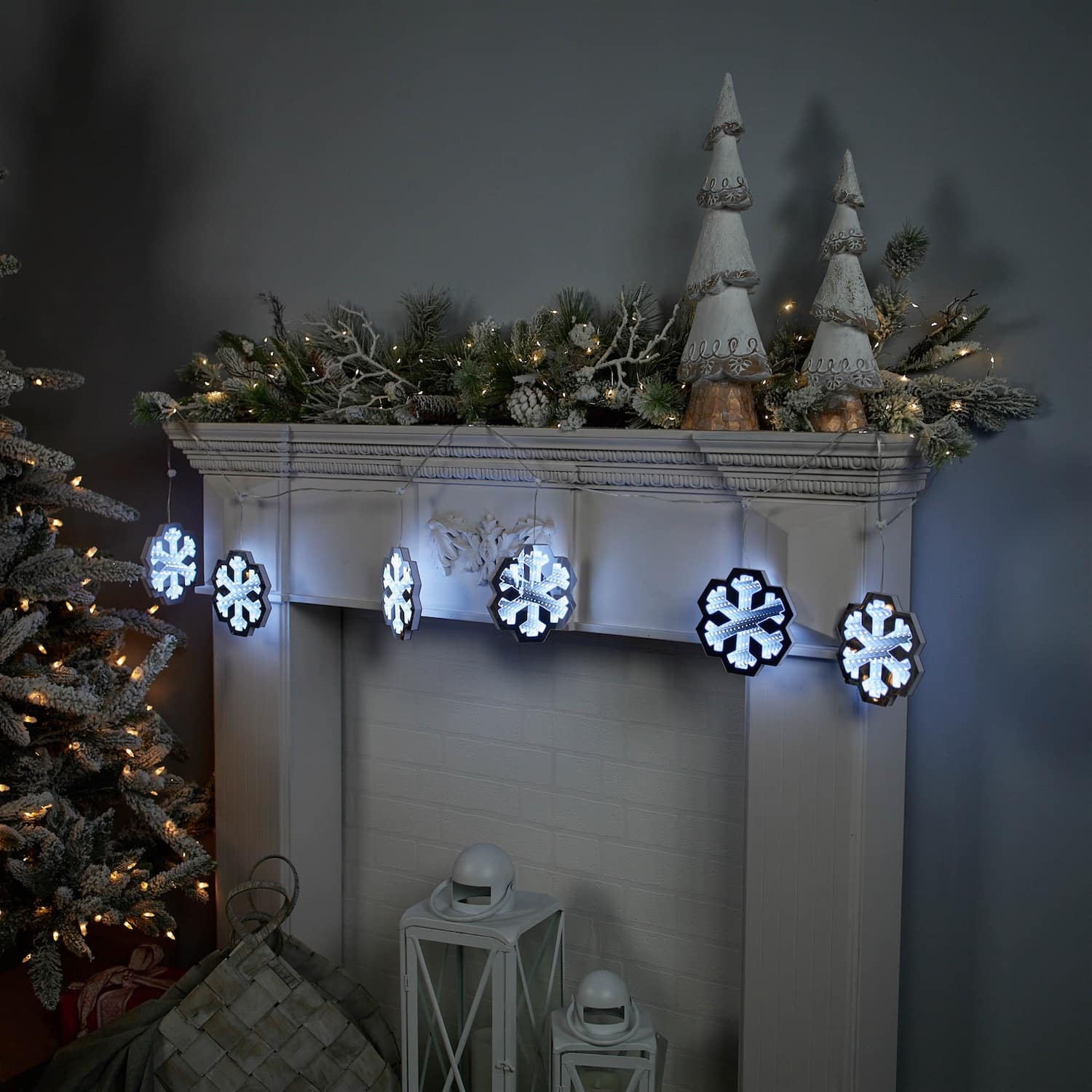 Snowflake Garland Infinity Lit Decor