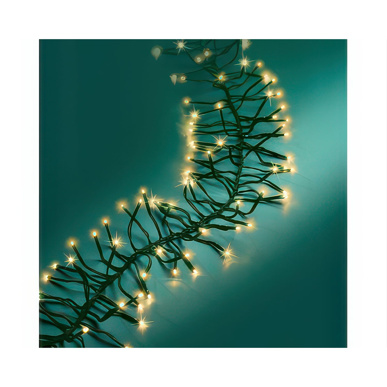 Twinkle Soft Gold Cluster Light Set Led Close Up